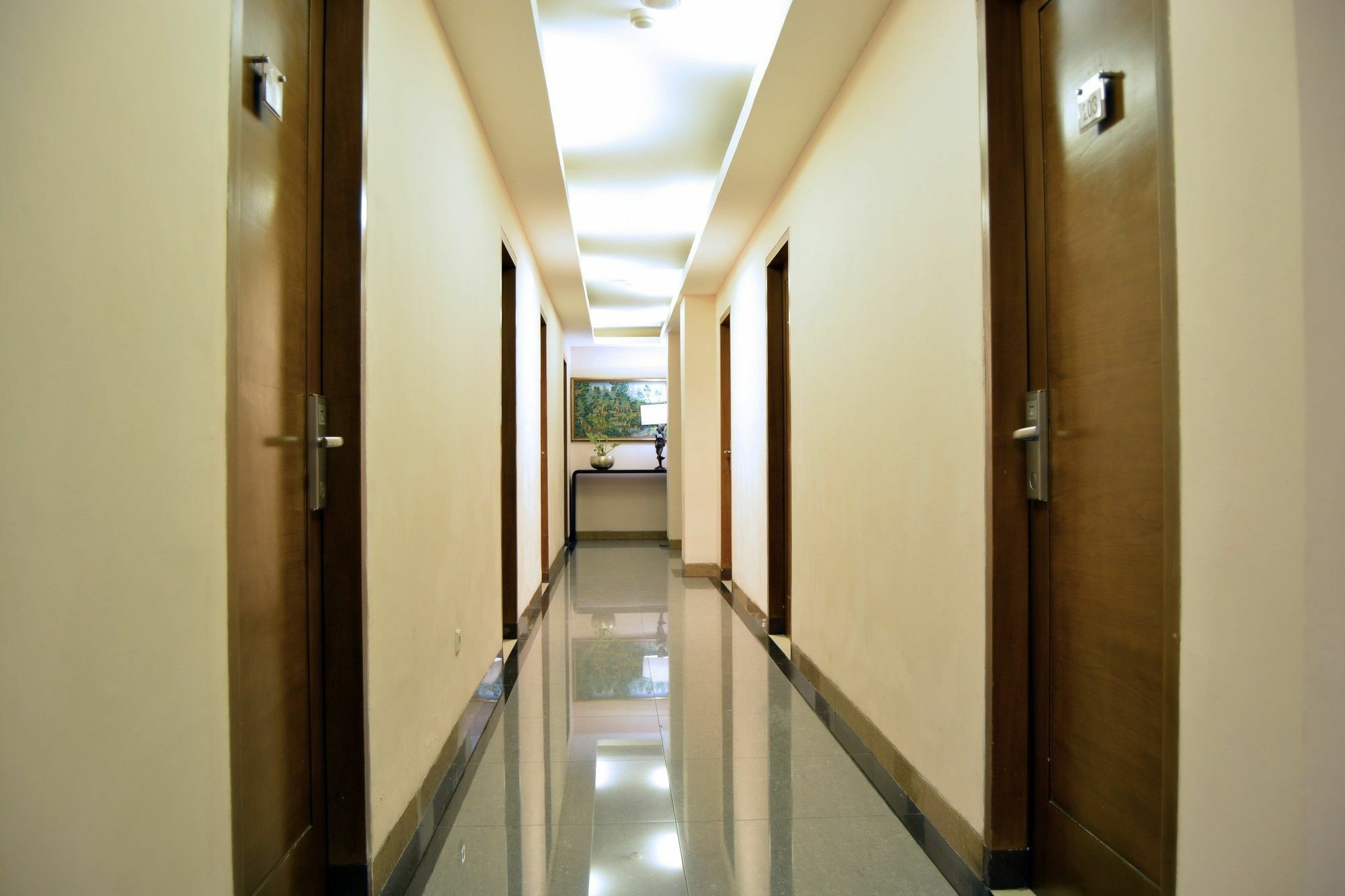 W Home Cikatomas Jakarta Exterior photo